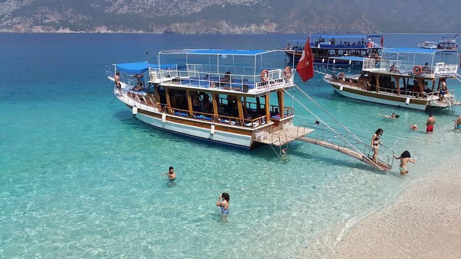 Adrasan Suluada Guided Boat Tour with Lunch - Boarding the boat and settling into the day