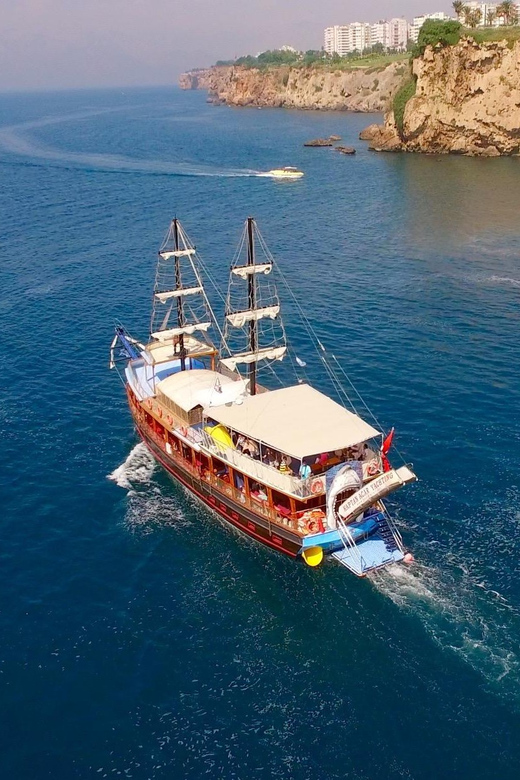 Antalya: Beach & Waterfalls Boat Trip w/ Lunch & Soft Drinks - A lively crew and a family-friendly mood