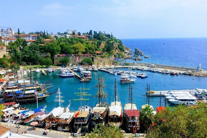 Antalya /Belek : Guided City Tour w/Cable Car & Waterfalls & Boat - Hadrian’s Gate and the old Roman entrance