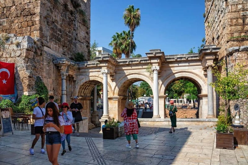 Antalya: Kaleici Old Town Small Group Guided Walking Tour - What the guides add to the two-hour walk