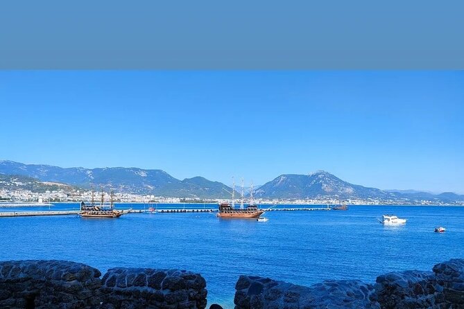 Antalya Old City Tour - Starting beneath Hadrian’s Gate
