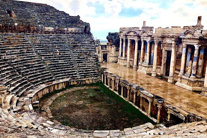 Antalya: Pamukkale & Hierapolis Tour with Lunch & Entrance - Walking onto the white terraces