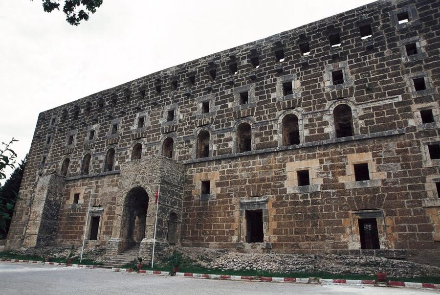 Antalya: Perge, Aspendos & City of Side Day Trip with Lunch - Side: temples, theater, and limited free time