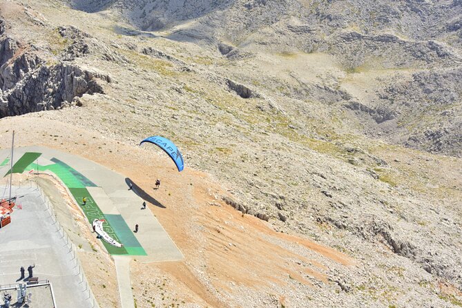 Antalya Tahtalı Summit Tandem Paragliding with Cable Car Transfer - The launch and first minutes in the air