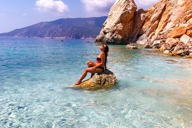 Day Tour to Suluada by Boat - The boat ride: budget transport or relaxing cruise?