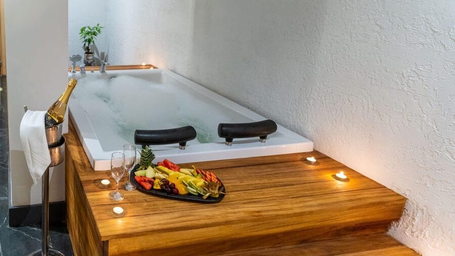 Discover Turkish Bath Bliss in Belek, Antalya & Kemer - The 20-minute oil massage starts the treatment