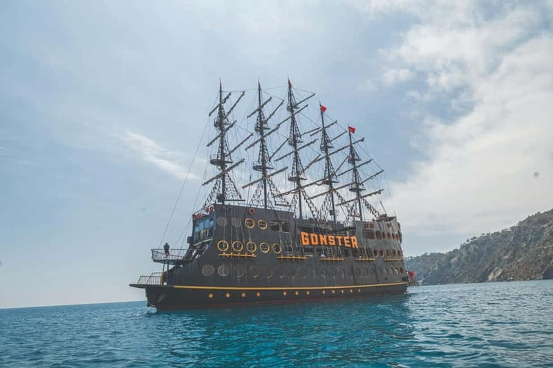 From Antalya/Kemer: All-Inclusive Party Boat with Lunch - Paradise Bay for Swimming and Snorkeling