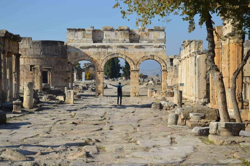 From Antalya/Kemer: Pamukkale & Hierapolis Day Trip w/Meals - The guides make a real difference