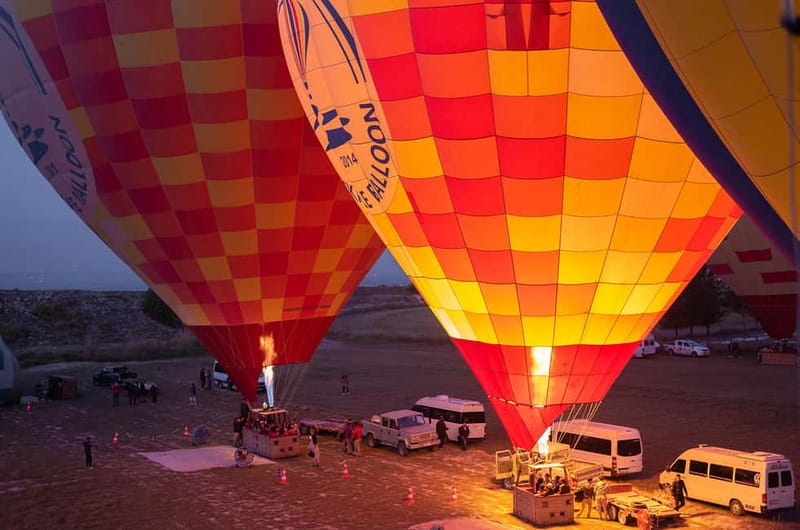 From Antalya: Pamukkale Hot Air Balloon Flight with Lunch - Guides, drivers, and the value of organized transport