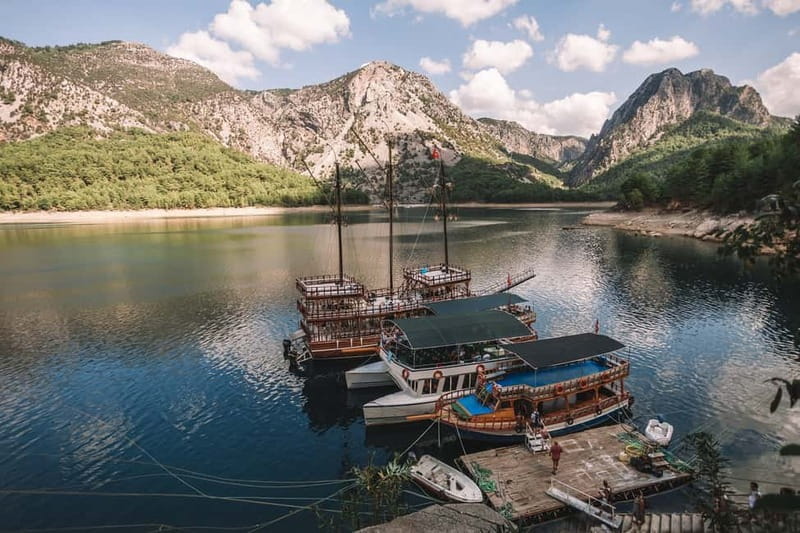 From Belek: Green Canyon Boat Trip with Lunch and Drinks - Lunch at a local restaurant beside the lake