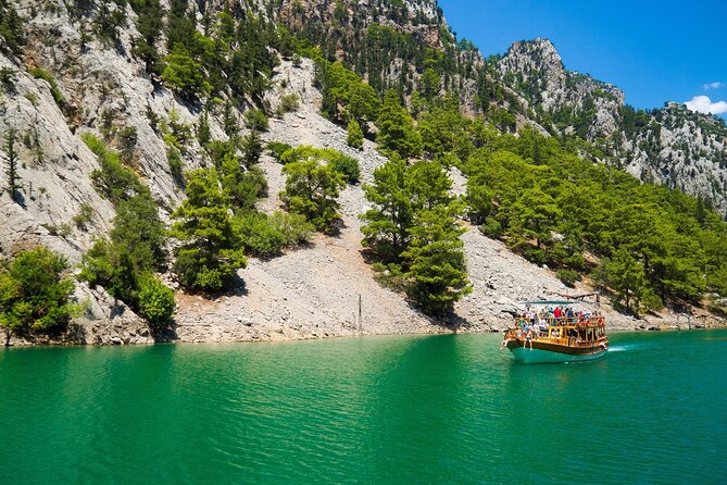 Green Canyon Boat Trip w/Lunch From Antalya - Guide Language, Crew, and Comfort