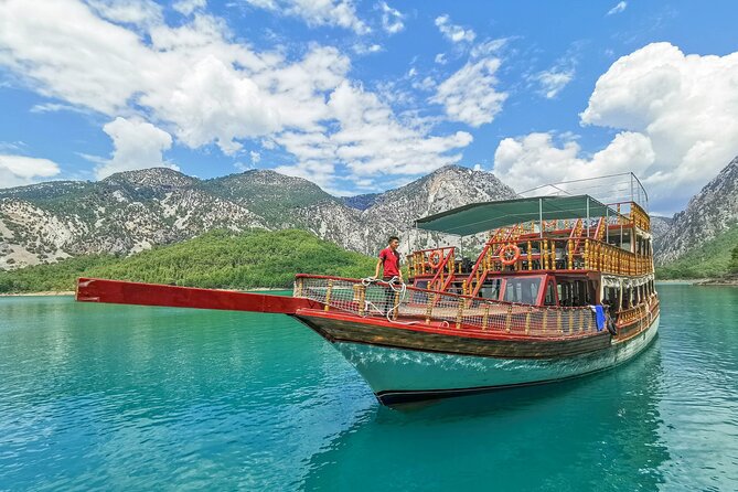 Green Canyon Boat Trip with Lunch and Unlimited Drinks - The first Green Canyon cruise and turquoise water