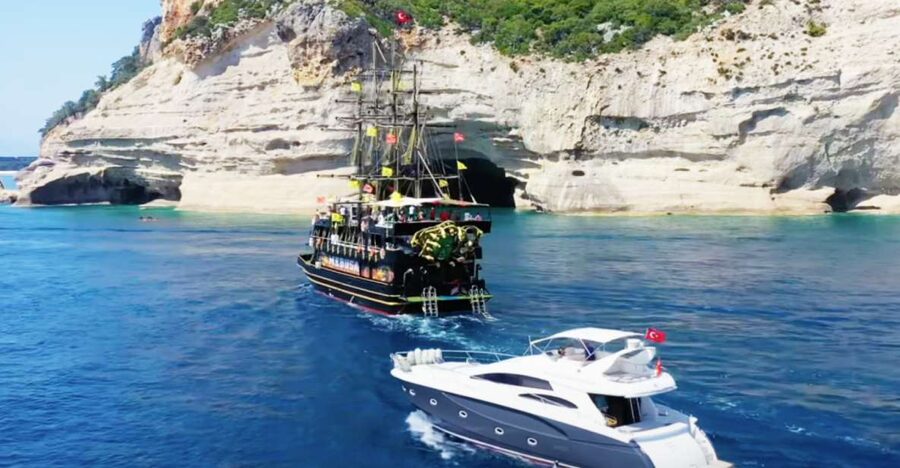 Kemer/Antalya/Belek/Kundu, Exciting Pirate Ship Adventure - A Pirate Ship Day That Begins on the Road