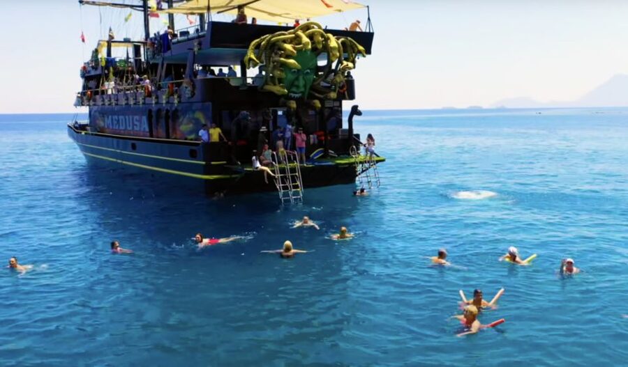 Kemer/Antalya/Belek/Kundu, Exciting Pirate Ship Adventure - The Foam Party and Onboard Animation