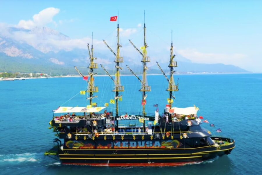 Kemer/Antalya/Belek/Kundu, Exciting Pirate Ship Adventure - Guides, Languages, and Access