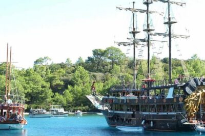 Kemer Full-Day Pirate Boat Trip with Lunch