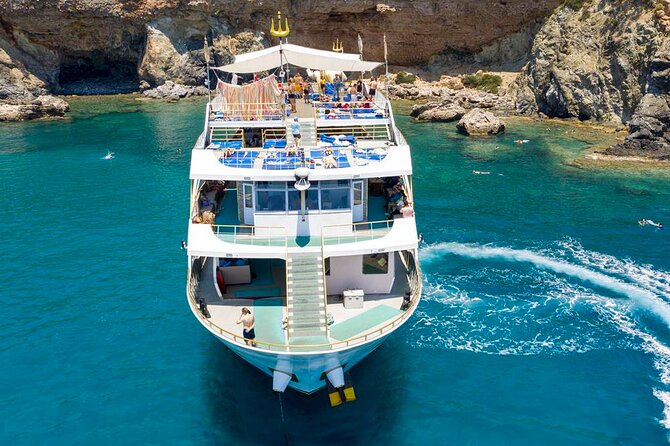 Kemer Mega Star Boat Trip With Hotel Transfer and Lunch - Kiris combines lunch with the main entertainment