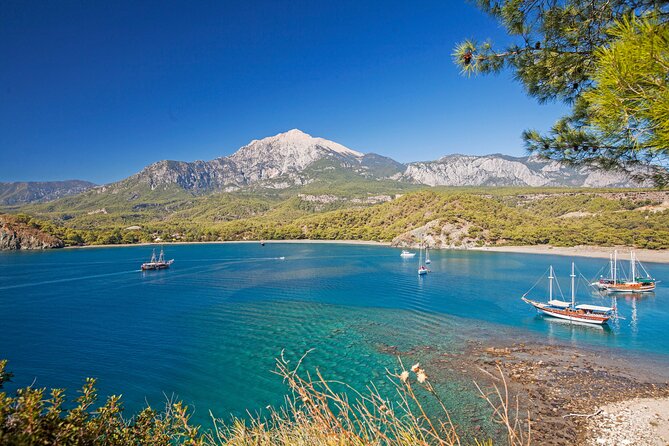 Kemer Pirate Boat Trip With Lunch & Free Hotel Transfer - Foam party, facilities, and the group atmosphere