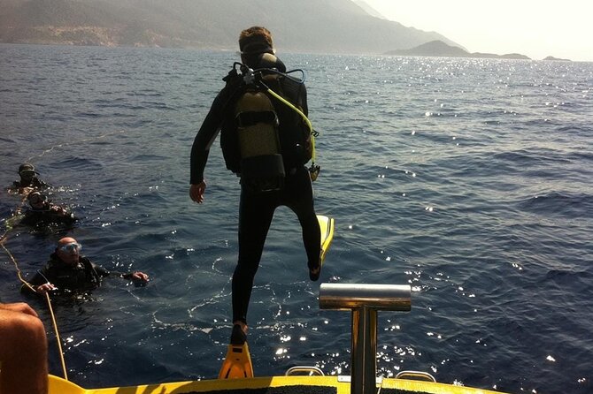 Kemer Scuba Diving Experience: Two Dives with Lunch - Who should book this Kemer experience?