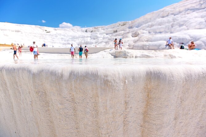 Pamukkale Full Day Guided Shared Tour with Lunch from Antalya - What the guide adds to a self-guided day