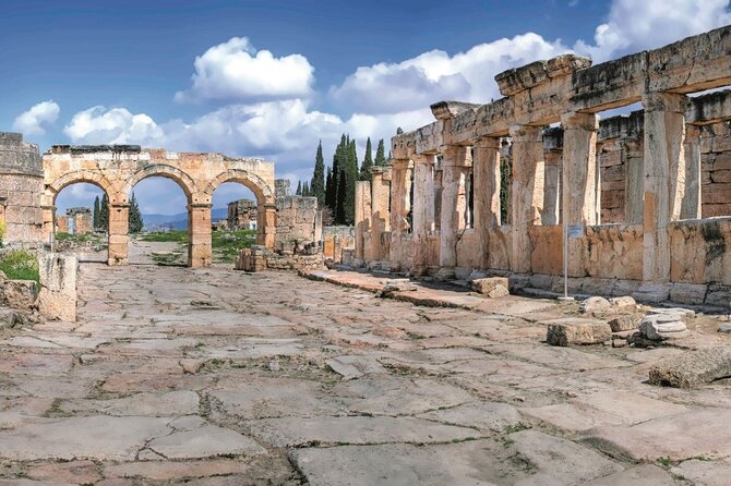 Pamukkale Full-Day Tour from Antalya with Lunch - What the $85 price really covers
