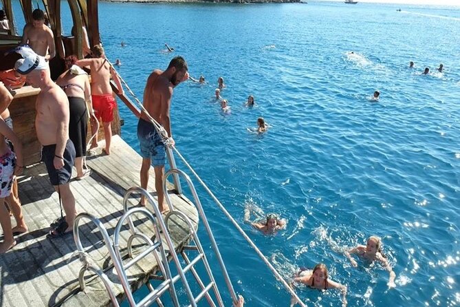 Pirate Boat Trip in Antalya - A pirate ship day from Antalya to Kemer