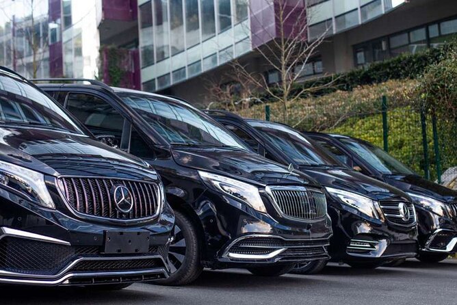 Private Antalya Airport Transfer Service - Meeting your driver at Antalya Airport