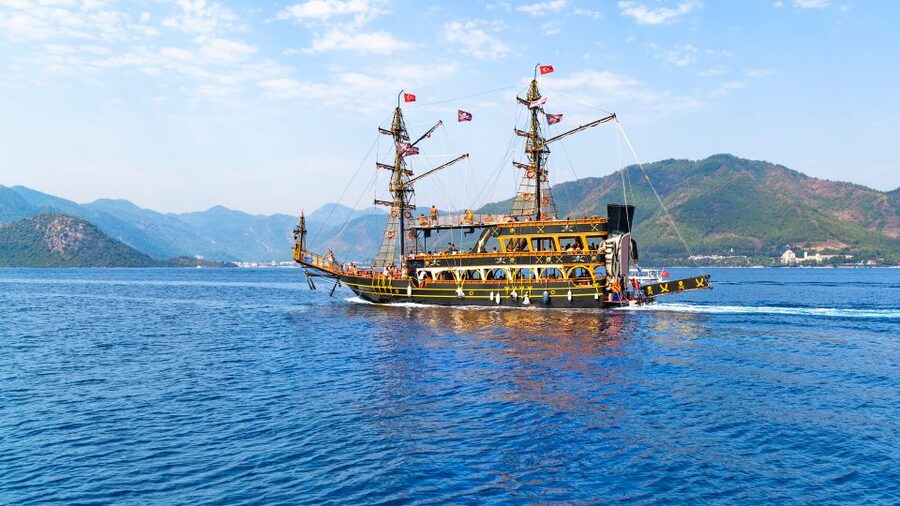 Red Dragon Pirate Boat Trip & Lunch - Is the $18 price good value?
