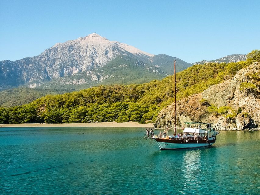 Relaxing Boat Trip with Lunch and Drinks - Is $47 a fair price?