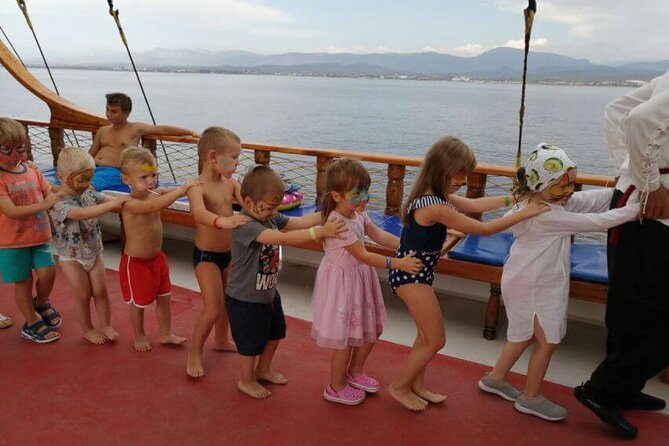 Side: Dolphin Island Boat Tour with Foam Party and Lunch - What the $30 price really includes