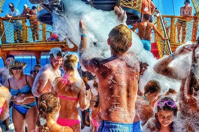 Side: Dolphin Island Boat Tour with Foam Party and Lunch - Lunch arrives before Dolphin Island