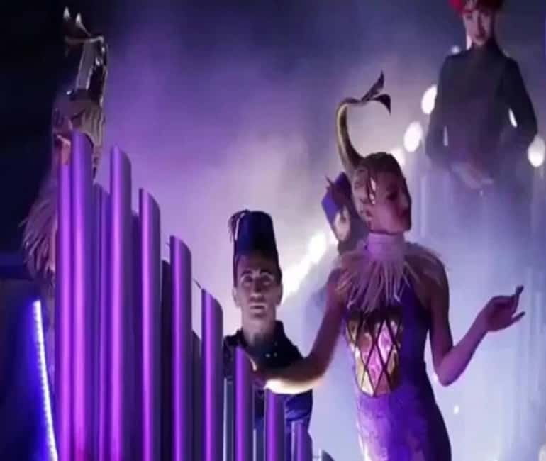 Side: Night Shows at The Land Of Legends with Transfer - What the evening at The Land Of Legends feels like