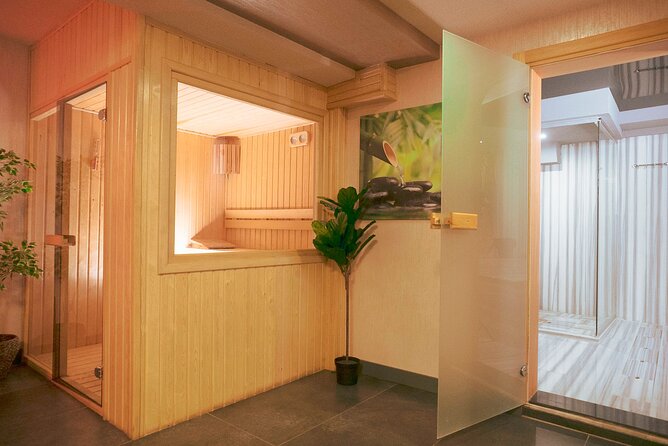 VIP Turkish Bath in Antalya - Peeling, foam massage, and the bath glove